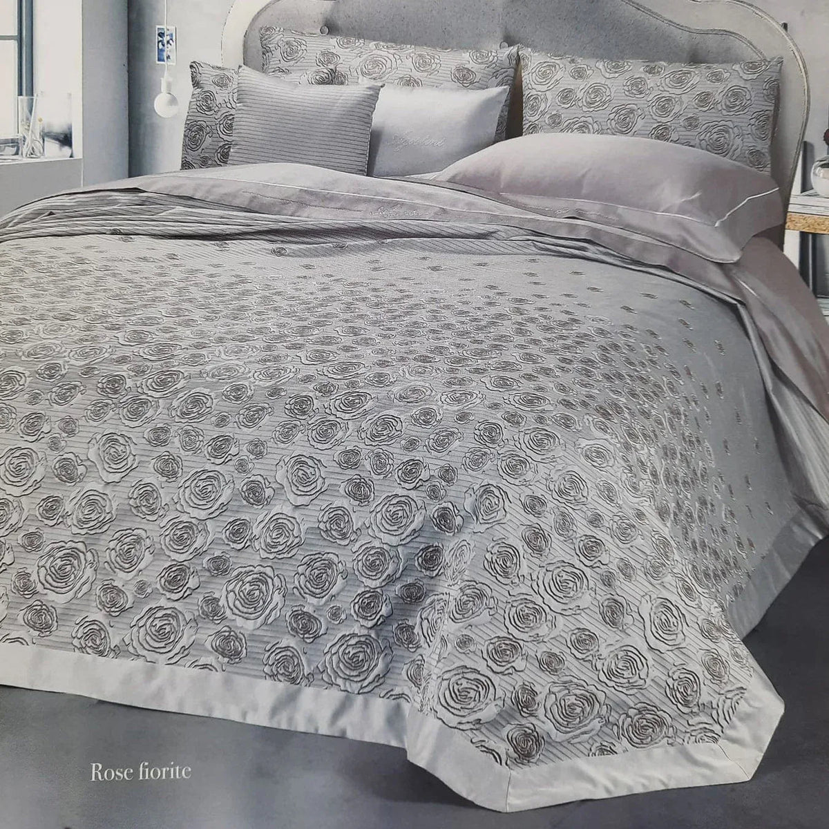 Copriletto Jacquard Agostini Rose Fiorite 270x260 - The King Luxury