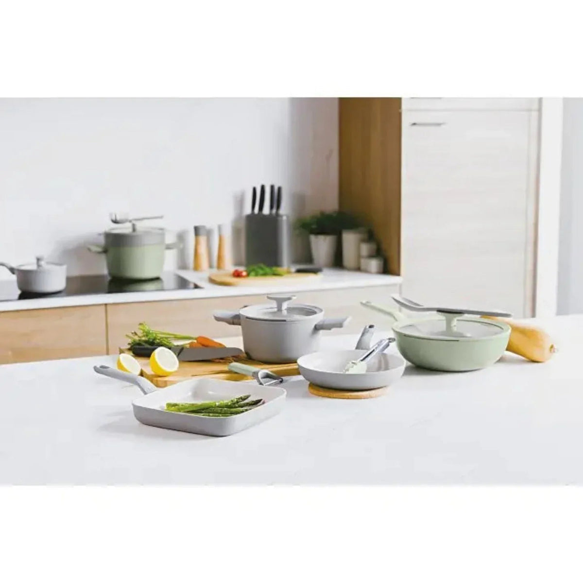 Padella Antiaderente 24 cm con Paletta – Berghoff Balance Moonmist 3950441 - The King Luxury